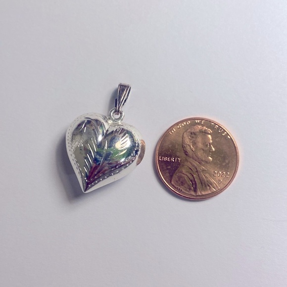 Sterling Silver Heart Pendant - Picture 1 of 3